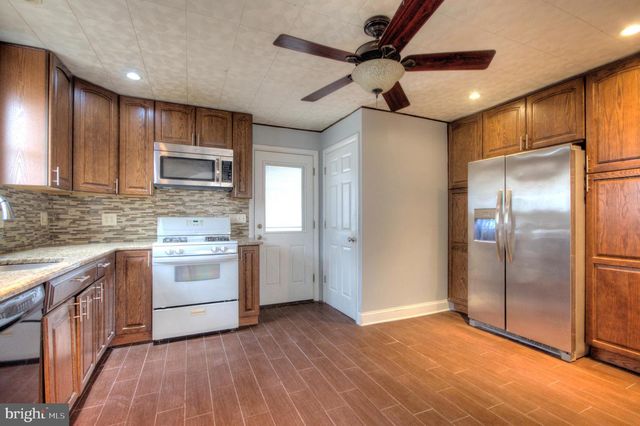 32 FAIRMOUNT AVE, Lindenwold, NJ 08021