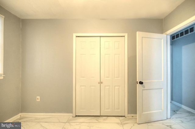 32 FAIRMOUNT AVE, Lindenwold, NJ 08021