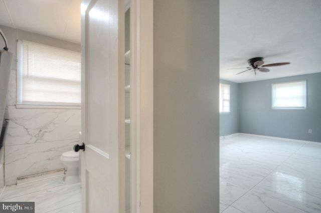 32 FAIRMOUNT AVE, Lindenwold, NJ 08021