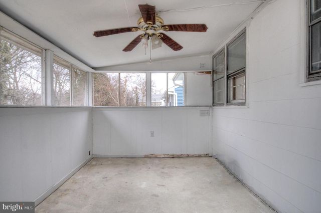 32 FAIRMOUNT AVE, Lindenwold, NJ 08021