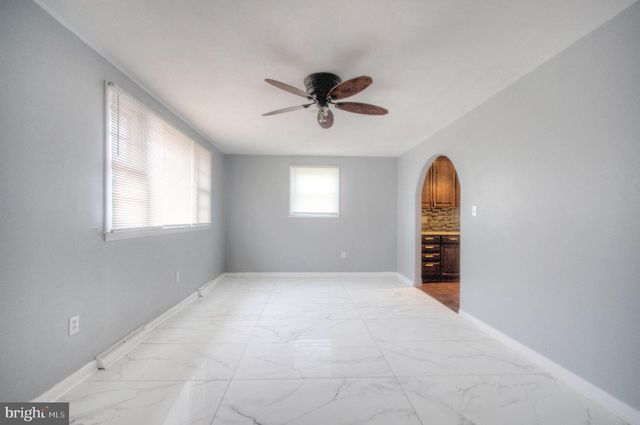 32 FAIRMOUNT AVE, Lindenwold, NJ 08021