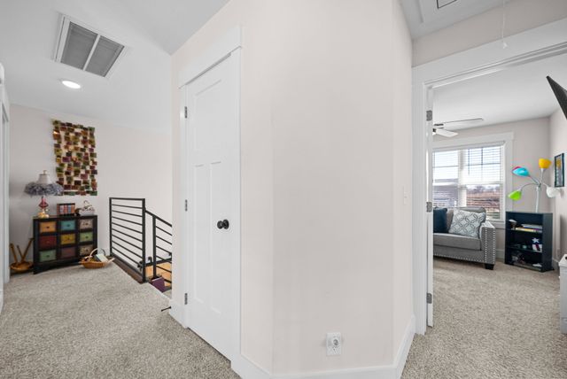 1525 Collins View Way, Clarksville, TN 37043
