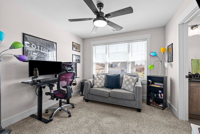 1525 Collins View Way, Clarksville, TN 37043