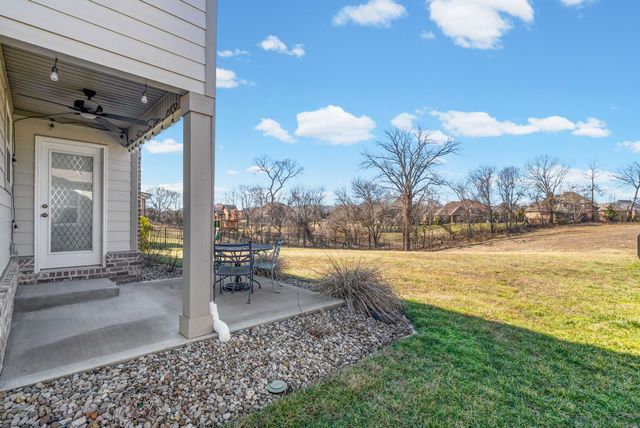 1525 Collins View Way, Clarksville, TN 37043