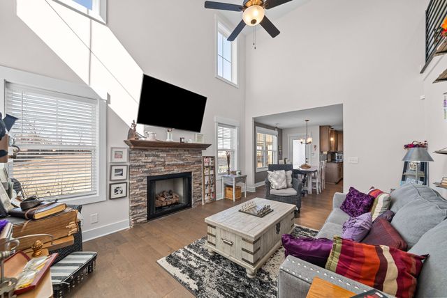 1525 Collins View Way, Clarksville, TN 37043