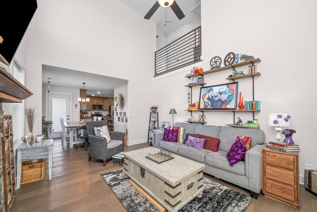 1525 Collins View Way, Clarksville, TN 37043
