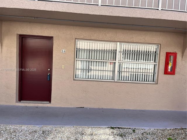 1100 SE 4th Ave 16, Deerfield Beach, FL 33441