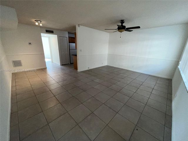 1100 SE 4th Ave 16, Deerfield Beach, FL 33441