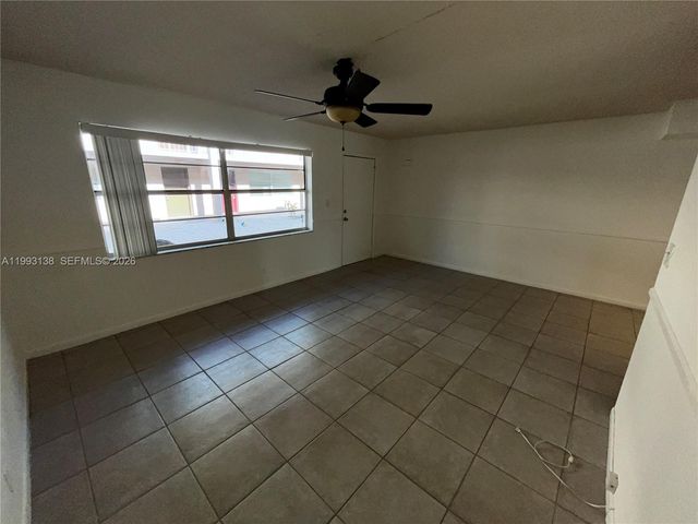 1100 SE 4th Ave 16, Deerfield Beach, FL 33441