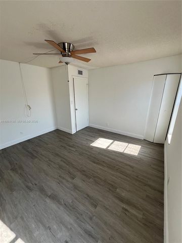 1100 SE 4th Ave 16, Deerfield Beach, FL 33441