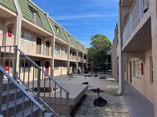 1100 SE 4th Ave 16, Deerfield Beach, FL 33441