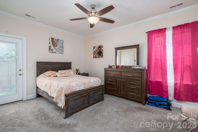 209 Wood Street, Mount Holly, NC 28120