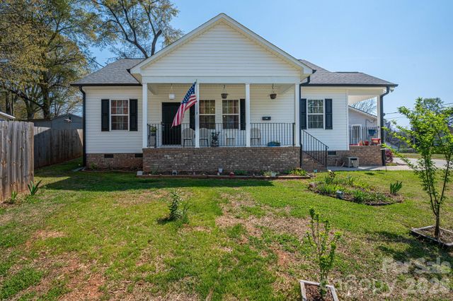 209 Wood Street, Mount Holly, NC 28120