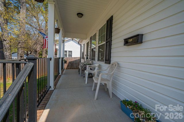 209 Wood Street, Mount Holly, NC 28120