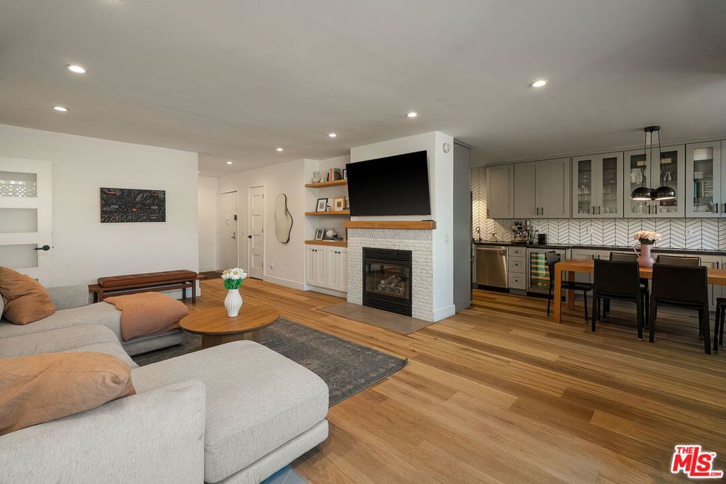 415 Montana Avenue 107, Santa Monica, CA 90403 — photo 4