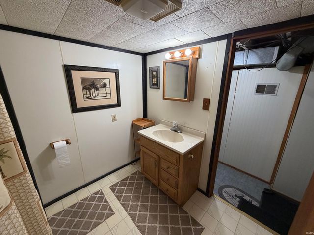 8897 S 1075 W Road, Owensville, IN 47665