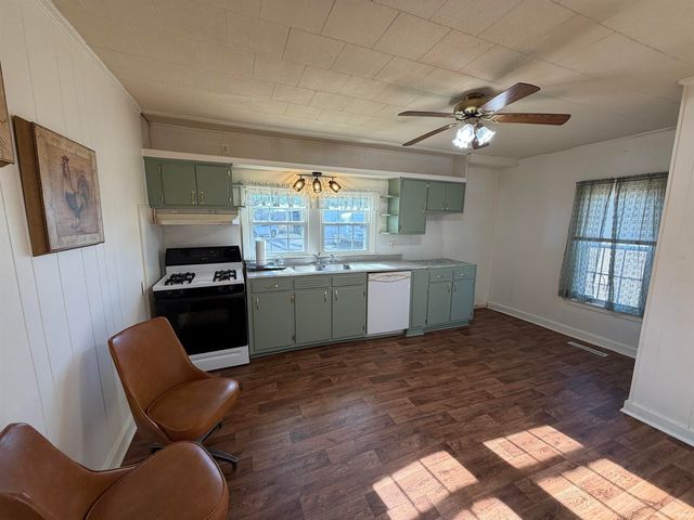 8897 S 1075 W Road, Owensville, IN 47665