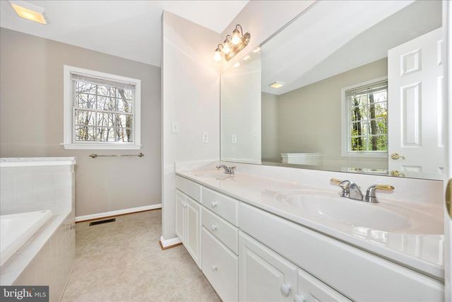 10393 LIBERTY RD, Frederick, MD 21701