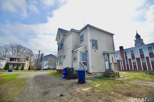 203 Main Street 2nd fl, West Haven, CT 06516