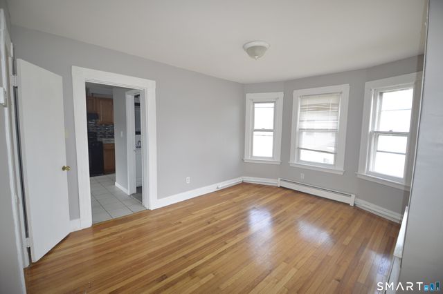 203 Main Street 2nd fl, West Haven, CT 06516