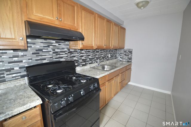 203 Main Street 2nd fl, West Haven, CT 06516