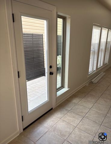 15015 Banff Ct, Baton Rouge, LA 70819