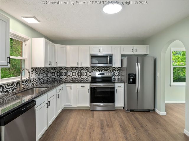 1255 Park Avenue, Charleston, WV 25302