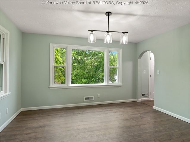 1255 Park Avenue, Charleston, WV 25302