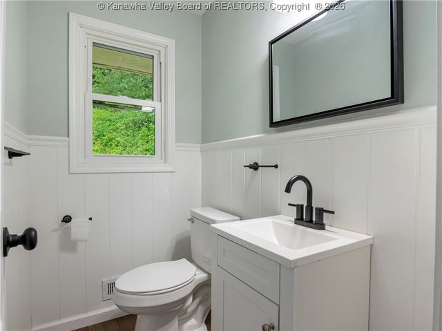 1255 Park Avenue, Charleston, WV 25302