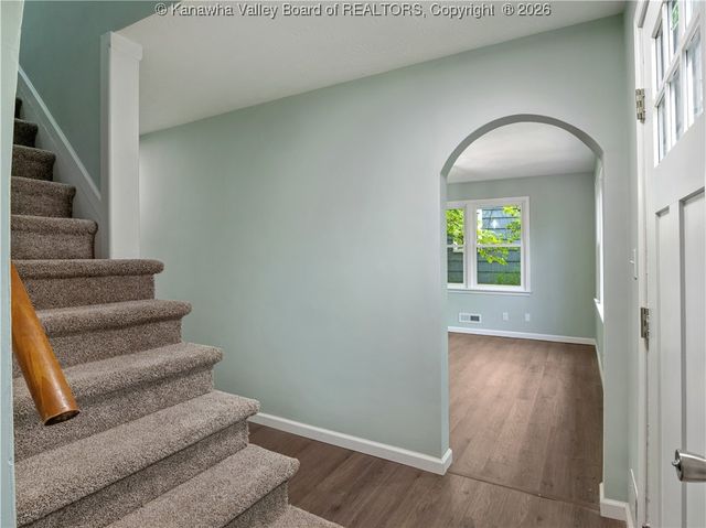 1255 Park Avenue, Charleston, WV 25302