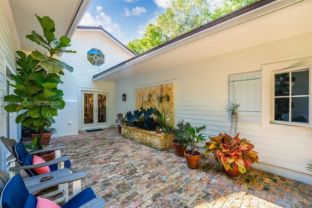 4901 Hammock Park Drive, Coral Gables, FL 33156