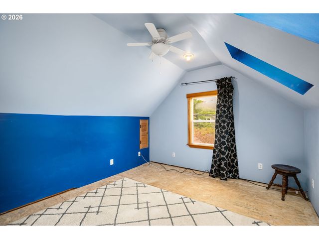 1559 N PRESCOTT St, Portland, OR 97217