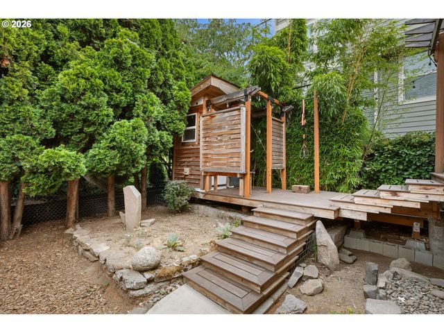 1559 N PRESCOTT St, Portland, OR 97217