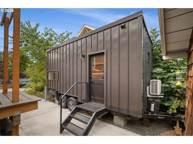 1559 N PRESCOTT St, Portland, OR 97217