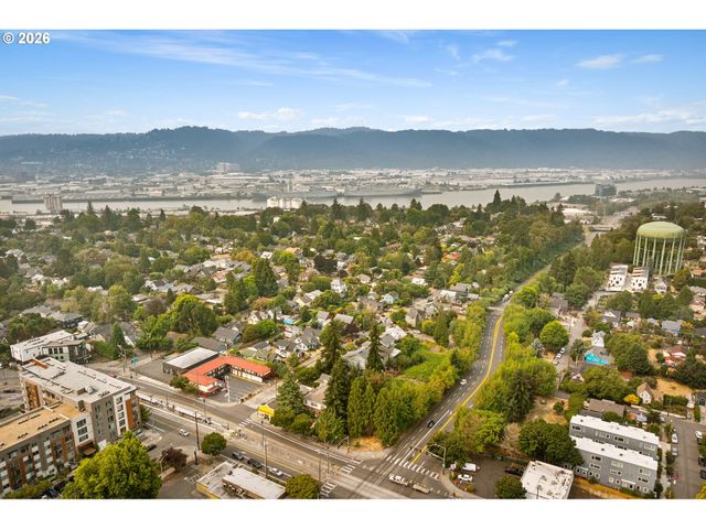 1559 N PRESCOTT St, Portland, OR 97217