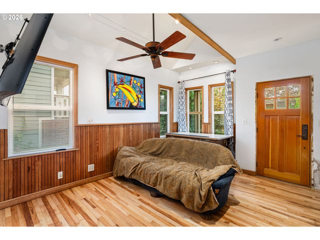 1559 N PRESCOTT St, Portland, OR 97217