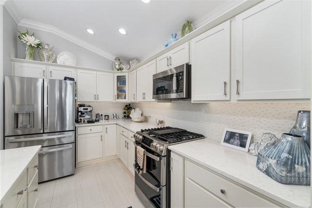 5681 HENRY LOOP, The Villages, FL 32163