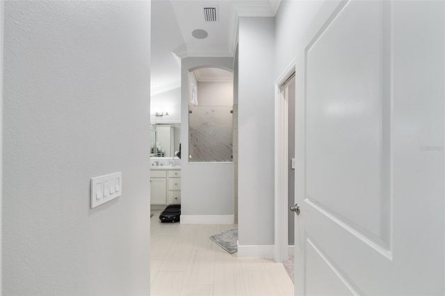 5681 HENRY LOOP, The Villages, FL 32163