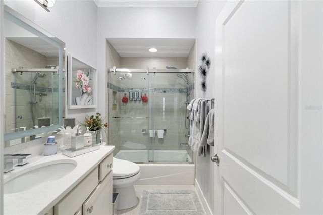 5681 HENRY LOOP, The Villages, FL 32163