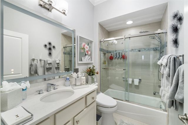 5681 HENRY LOOP, The Villages, FL 32163