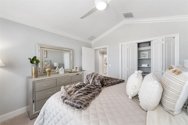 5681 HENRY LOOP, The Villages, FL 32163