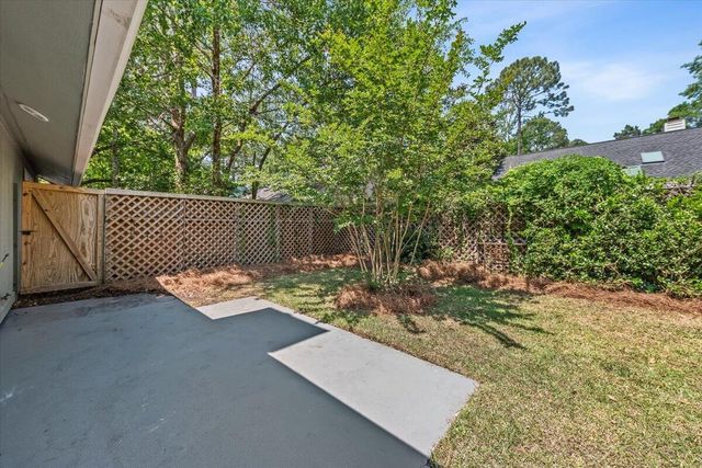 1120 Daffodil Lane, Mount Pleasant, SC 29464