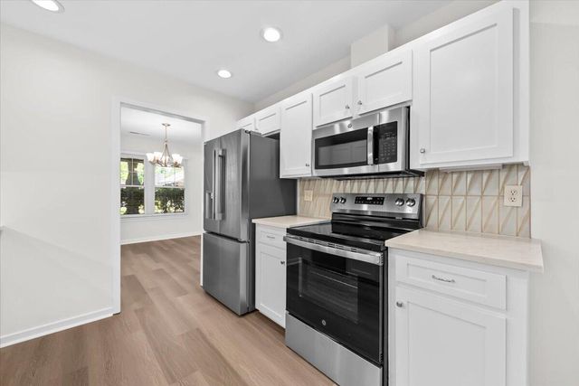 1120 Daffodil Lane, Mount Pleasant, SC 29464