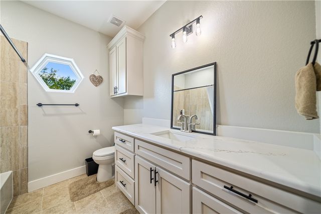 255 W County Road 2170, Kingsville, TX 78363