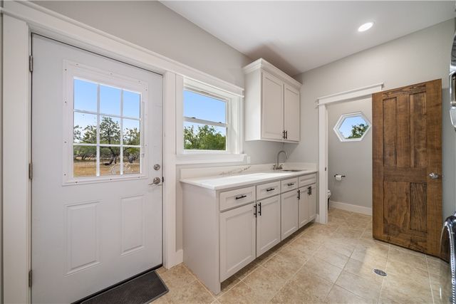 255 W County Road 2170, Kingsville, TX 78363