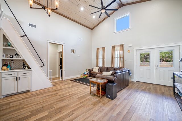 255 W County Road 2170, Kingsville, TX 78363