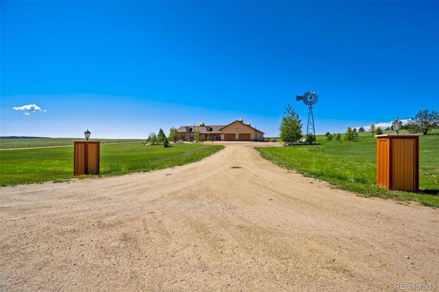13735 Mccune Road, Elbert, CO 80106