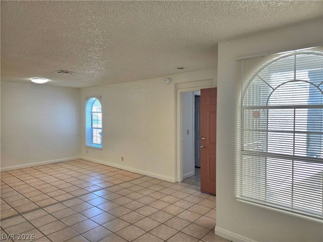 1800 Edmond Street 145, Las Vegas, NV 89146