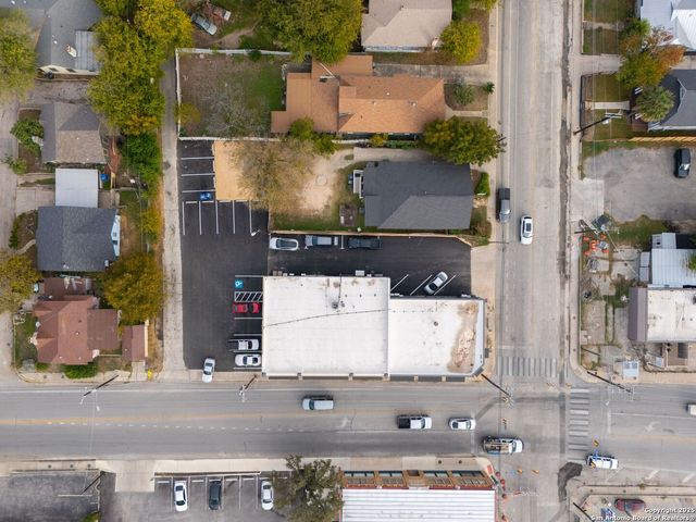 2100 McCullough, San Antonio, TX 78212