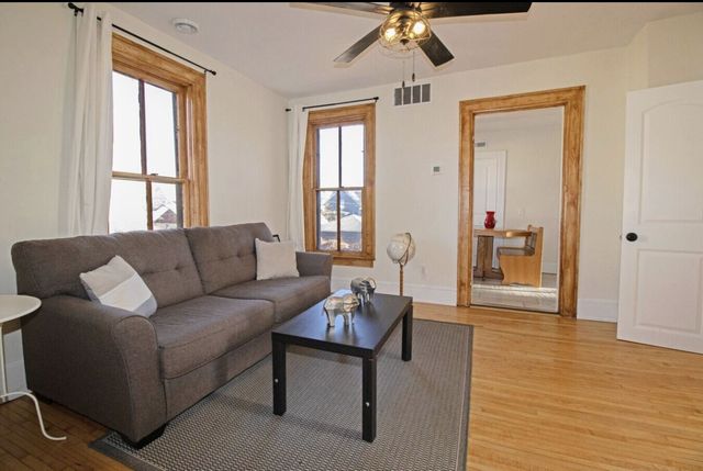 1211 5th Street NE 1, Minneapolis, MN 55413